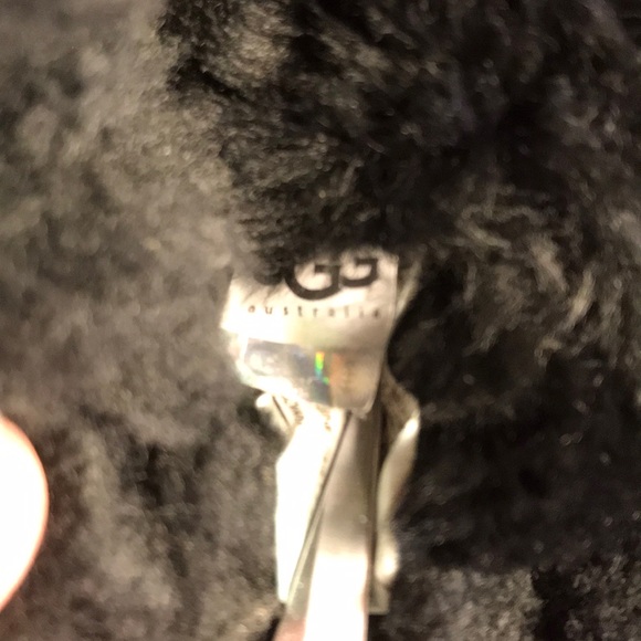 UGG Black Bailey Short Button Boots - Picture 6 of 8